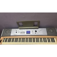 Yamaha DGX670 (Pre-Owned)