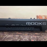 Yamaha MODX6 (Pre-Owned)