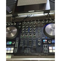 Native Instruments Traktor Kontrol S4 MK3 (Pre-Owned) Native Instruments Traktor Kontrol S4 MK3 (Pre-Owned)