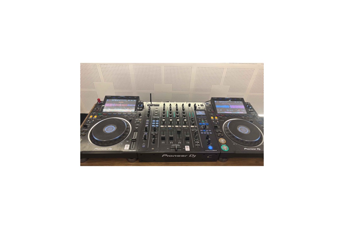 Pioneer CDJ3000 & Djm A9 Mixer (Pre-Owned)