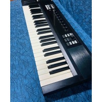 Native Instruments Kontrol S49 MK1 (Pre-Owned)