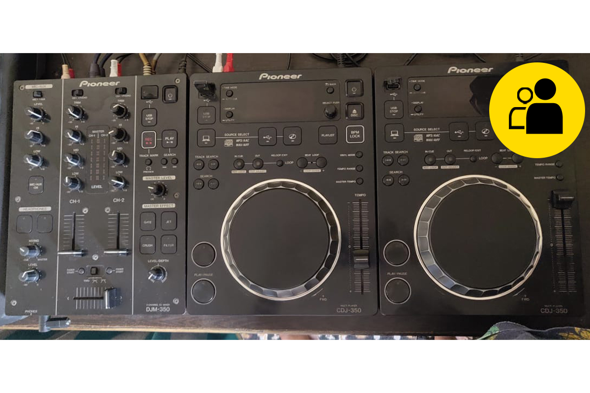 Pionner DJM350 and CDJ350s with case (Pre-Owned)